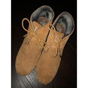 TOMS Wedge